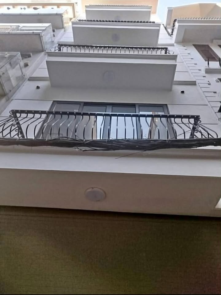 Nhà 5 tầng tại phường Tây Tựu, quận Bắc Từ Liêm 35m² giá 5 tỷ - Ô tô đỗ cổng, vị trí đẹp!