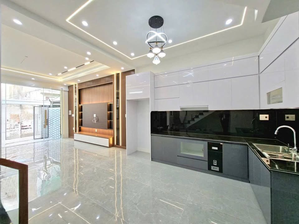 Nhà 4 tầng độc lập tại Lê Chân, Hải Phòng, 66.5m² giá 4.95 tỷ - Sẵn sàng vào ở!
