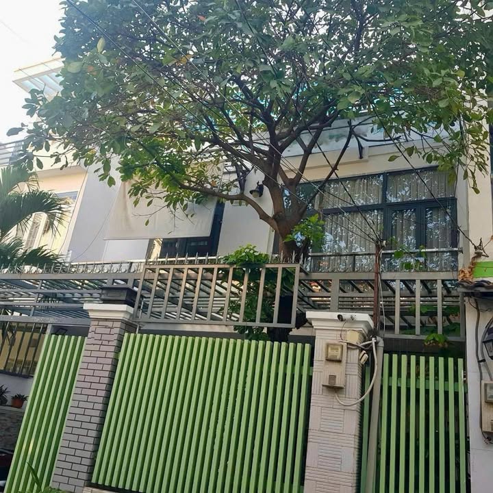 Biệt thự hẻm xe hơi Nguyễn Thị Thập, quận 7, 138m² - Pháp lý sổ hồng chính chủ!