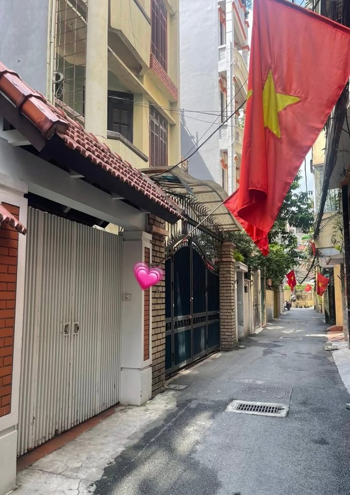 Nhà mặt ngõ thông Phú Lương 42m² giá 6 tỷ - Thiết kế hiện đại, sẵn sàng ở!