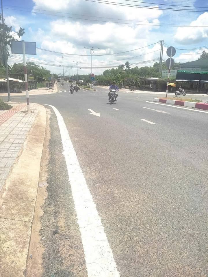 Đất nền Cách Mạng Tháng 8, TP Cao Lãnh 196m² - Sổ đỏ chính chủ, giá tốt!