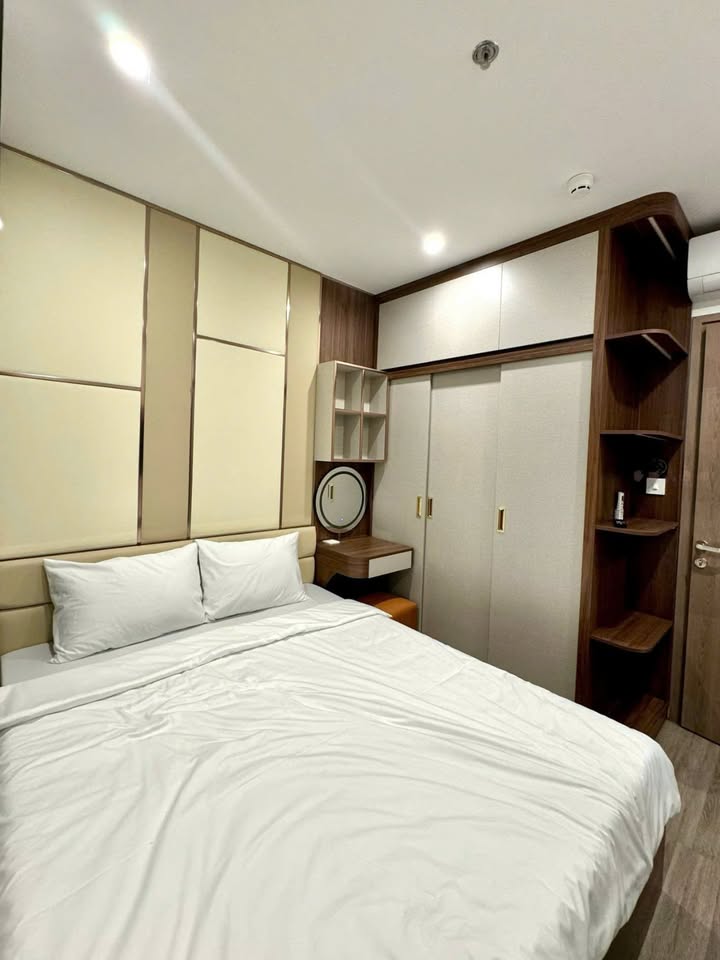 Căn hộ Vinhomes Grand Park quận 9 - 2PN Full nội thất cao cấp giá 14 triệu