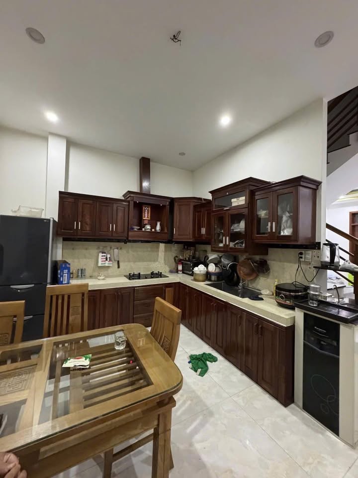 Nhà 3 tầng đẹp tại Hòa Xuân, Đà Nẵng - Giá chỉ 8 tỷ, chính chủ!