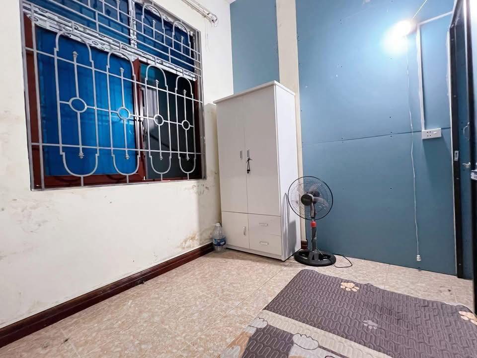 Phòng trọ cho thuê tại ngõ 477 Kim Mã, giá 2.2 triệu - Tiện nghi đầy đủ, chính chủ