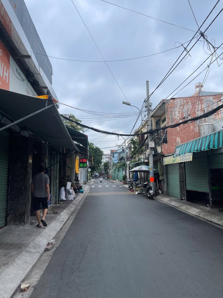 Nhà mặt tiền kinh doanh Thủ Đức 150m² giá 20 tỷ - Đầu tư sinh lời ngay!