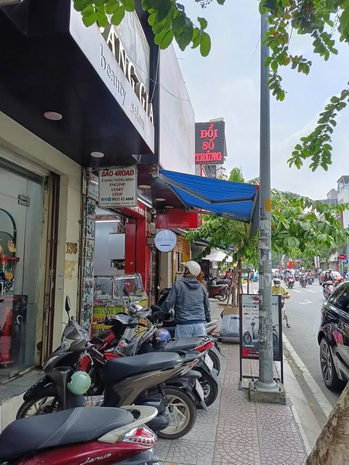 Nhà mặt tiền Đinh Tiên Hoàng, Q1, 52m² giá 25 triệu - Phù hợp làm văn phòng, spa!