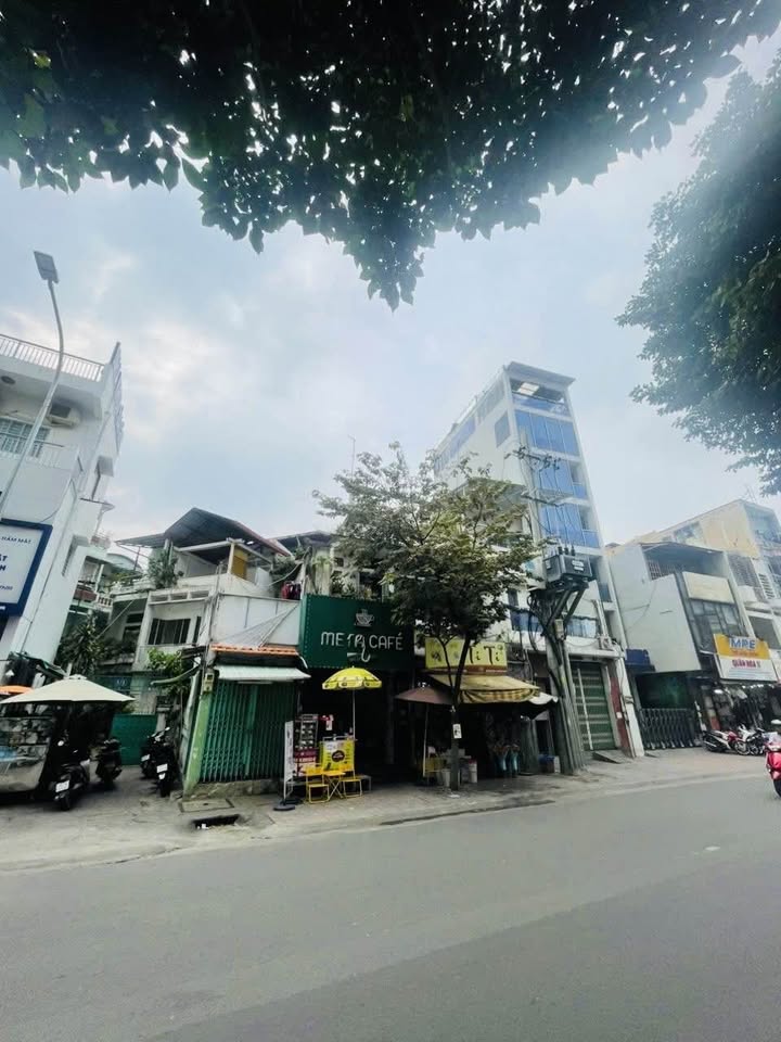 FrontHouse Phú Nhuận 146m² giá 32 tỷ - Vị trí đắc địa mặt tiền Lê Văn Sỹ!