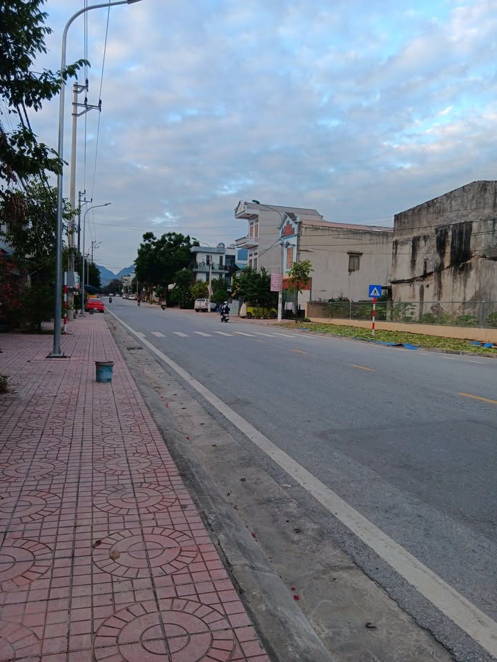 Đất thổ cư 150m² Nông Tiến, Tuyên Quang - Gần Quốc lộ, giá 1.65 tỷ thương lượng!