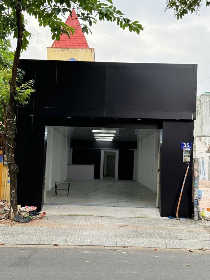 Nhà mặt tiền đường Nguyễn Du, TP Bà Rịa 113m² giá 5.9 tỷ - Kinh doanh thuận lợi