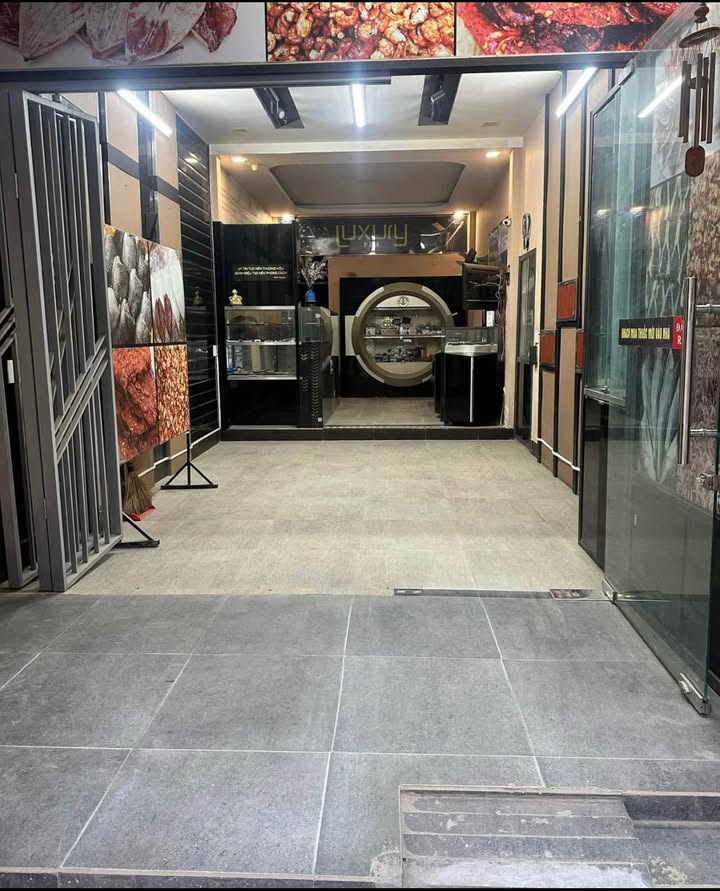 Cho thuê mặt bằng Đà Nẵng 28m² giá 9 triệu - Vị trí đắc địa gần Chợ Cồn!