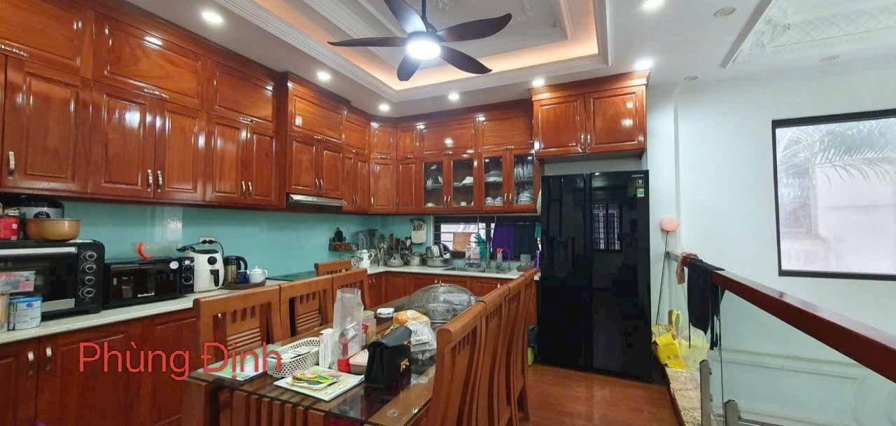 Nhà phố Hoàng Như Tiếp, Long Biên 55m² giá 12 tỷ - Nhà đẹp, sổ đỏ chính chủ!