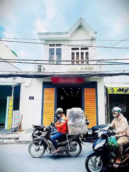 Nhà mặt tiền đường Nguyễn Văn Công, Gò Vấp 135m² giá 17 tỷ - Pháp lý sổ hồng riêng, kinh doanh thuận lợi!