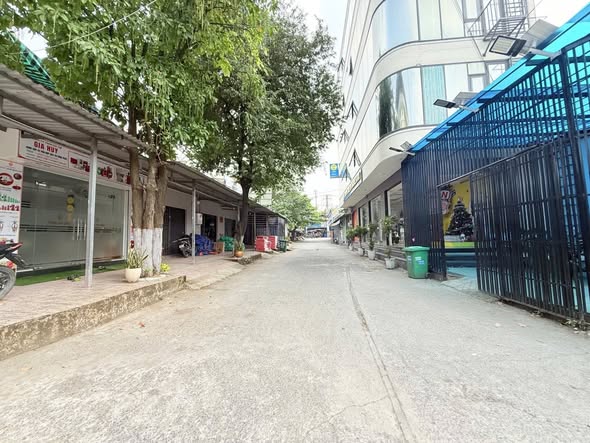 Dãy trọ 10 phòng Bùi Văn Ngữ, Quận 12 - Giá chỉ 5.3 tỷ, đầu tư sinh lời!