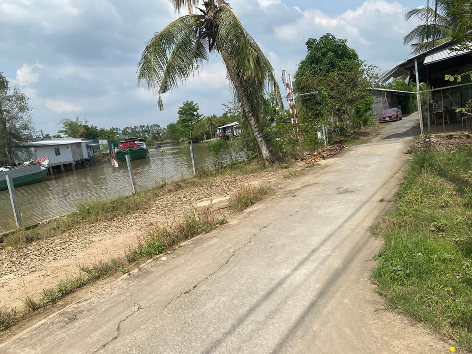 Đất nền 210m² tại Tân Phước 1, Thuận Hưng, Cần Thơ - Giá 5.25 tỷ - Sổ hồng đầy đủ