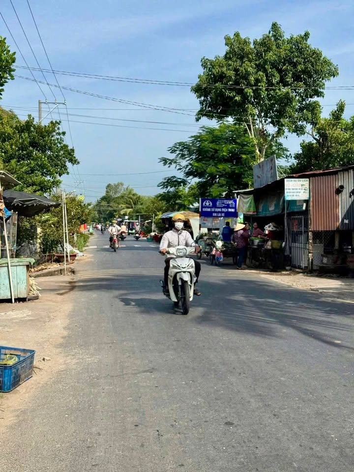 Đất nền mặt tiền đường DT952, xã Tân Thạnh, 223m² - Giá tốt thương lượng chính chủ!