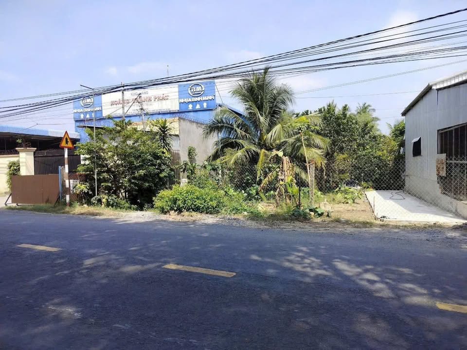 Đất 2 mặt tiền Phú Tân, Bến Tre 555m² giá chỉ 3.2 tỷ - Cơ hội đầu tư lý tưởng!