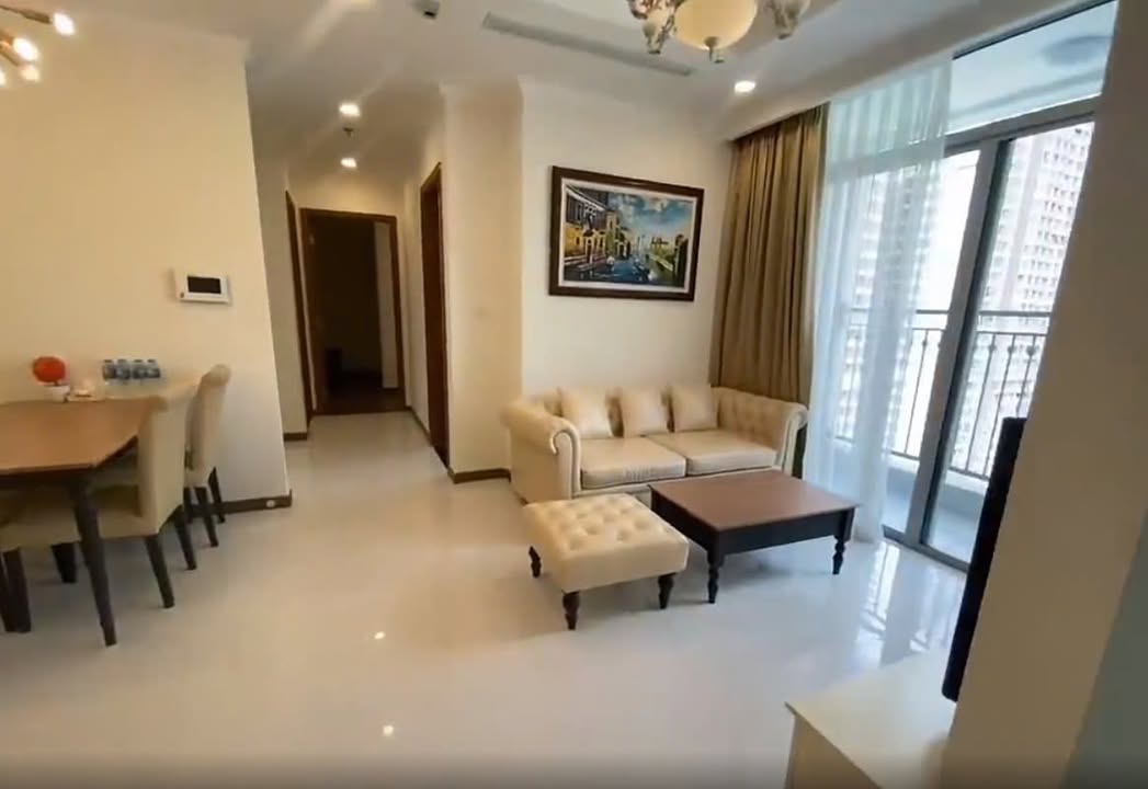 Căn hộ Vinhomes Central Park Bình Thạnh 77m² giá 10.8 tỷ - Nội thất full, sẵn hợp đồng thuê!