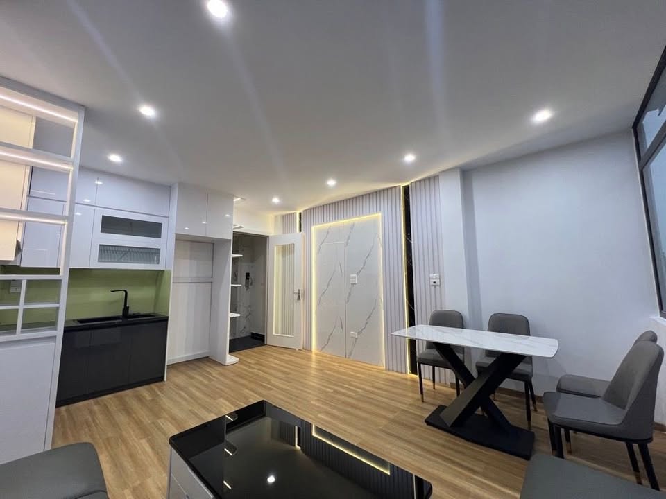 Nhà 5 tầng Tây Mỗ, Nam Từ Liêm 40m² giá 6 tỷ - Ô tô đỗ cổng, ở sướng!