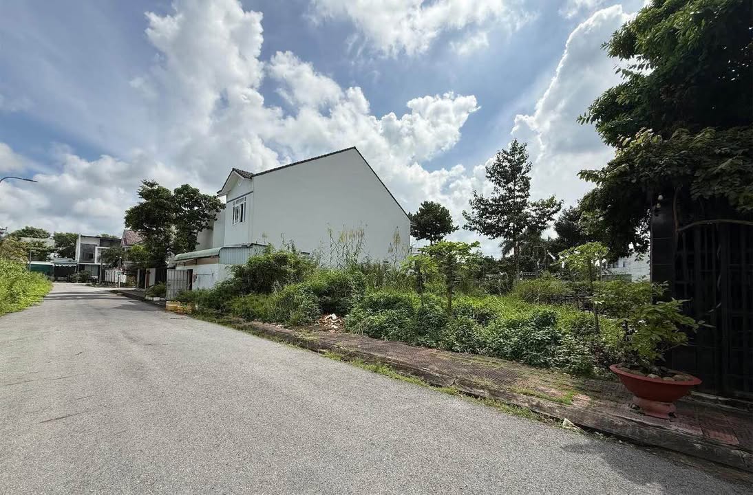 Nền biệt thự 2 mặt tiền đường D1-D2, KĐT 5A, Sóc Trăng - Đầu tư sinh lời lý tưởng!