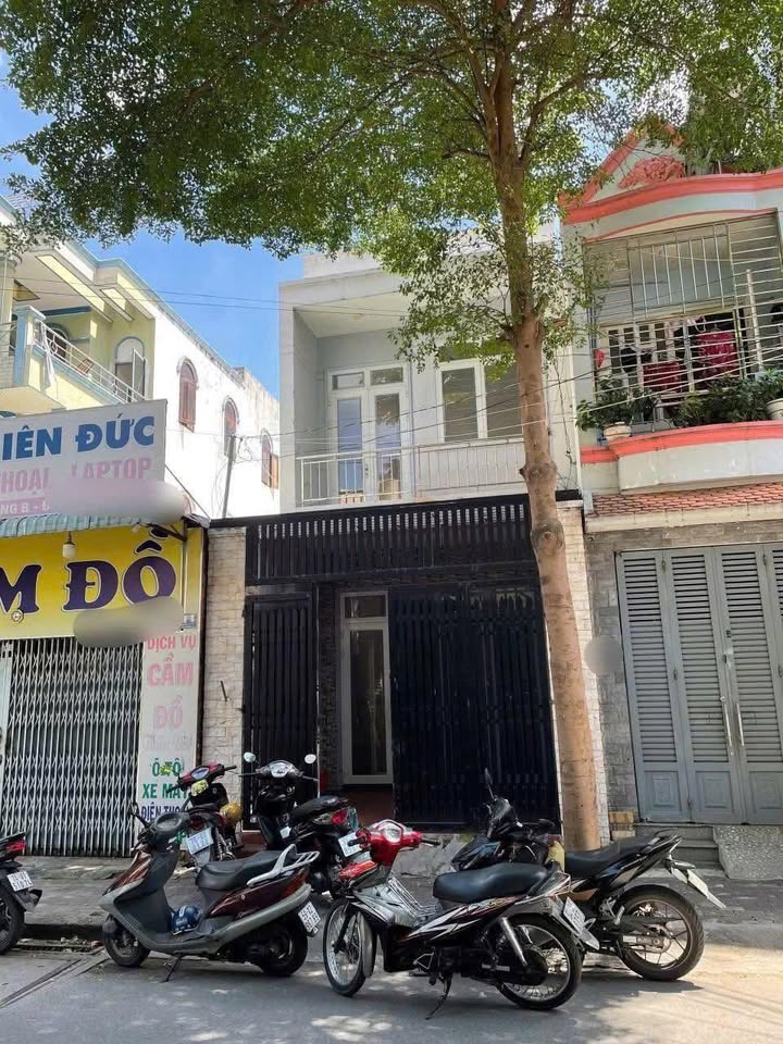 Cho thuê nhà mặt tiền Đỗ Xuân Hợp, Phước Long B, quận 9 - Diện tích 108m², giá chỉ 18 triệu/tháng!