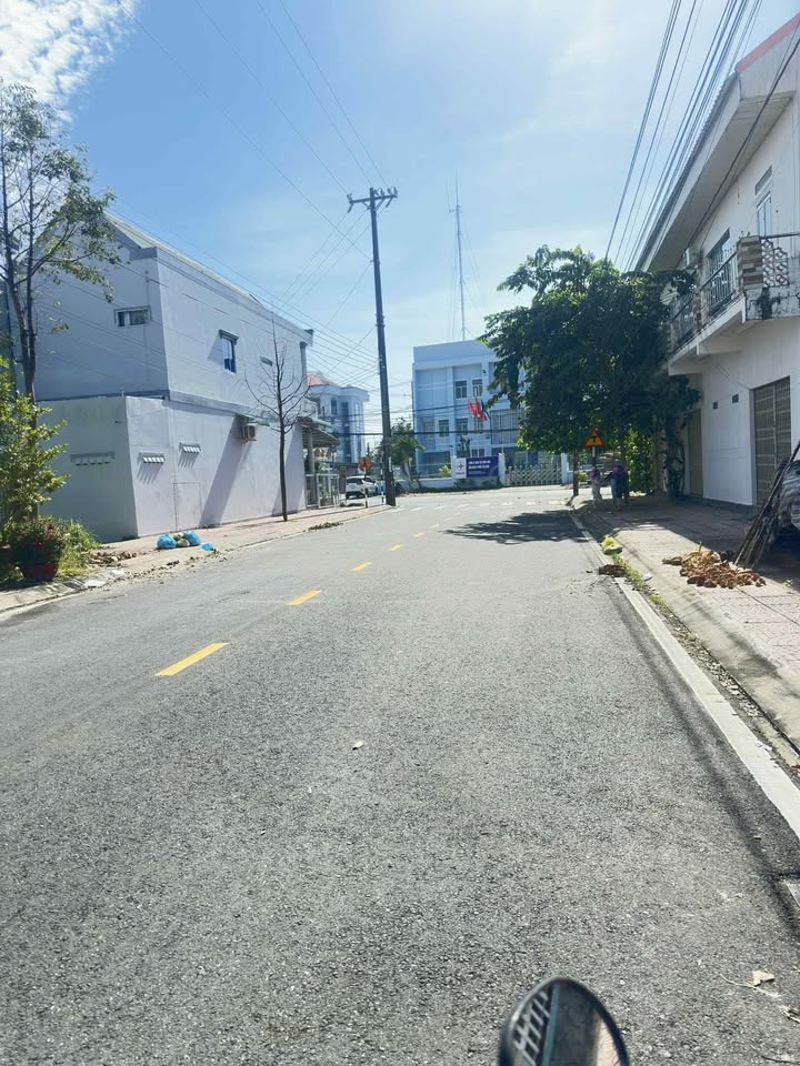 Đất nền trung tâm hành chính xã Tân Quới 90m² giá 1.05 tỷ - Sổ đỏ chính chủ