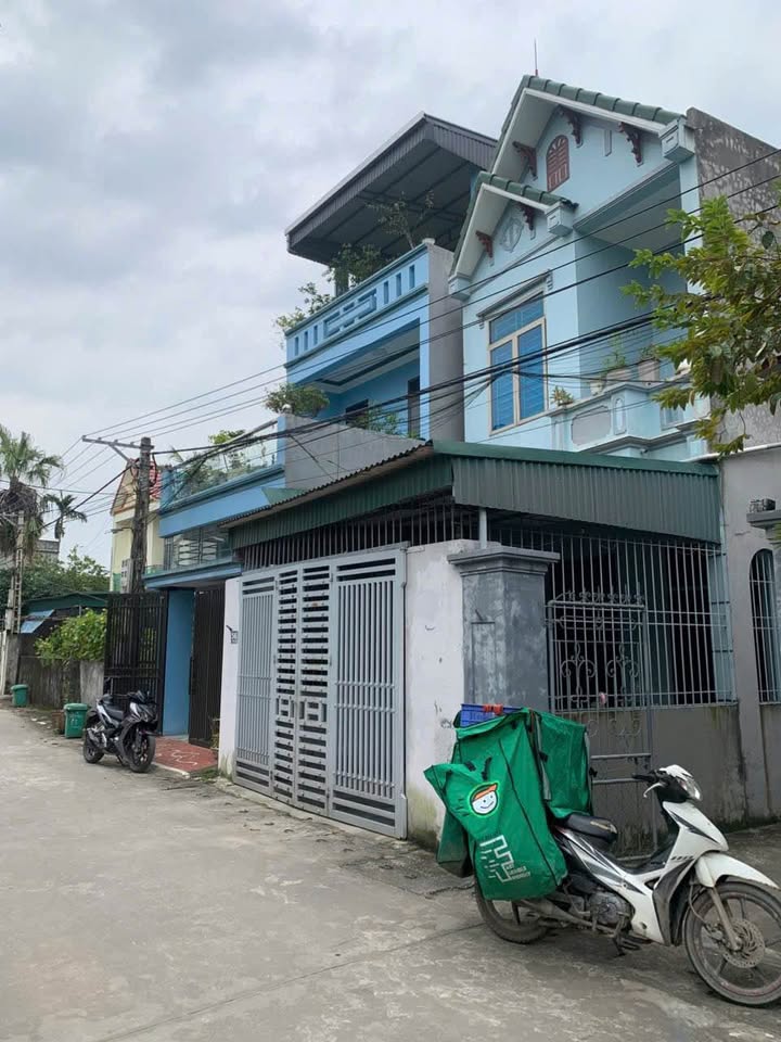 Nhà 3 tầng phố 7 Quảng Phú 108m² giá 2.999 tỷ - Thiết kế hiện đại, không gian thoáng đãng!