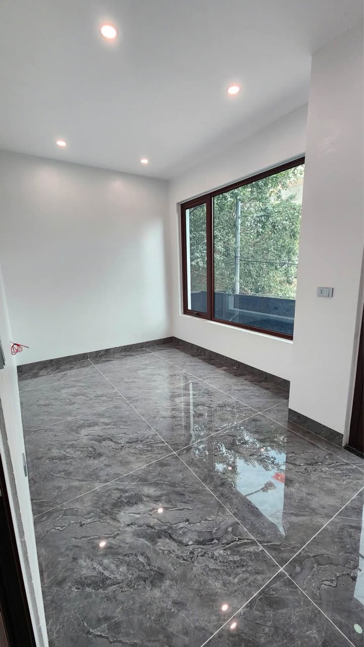 Nhà mới xây phường Đông Hương 90m² giá chỉ 5 tỷ - Sẵn sàng vào ở!