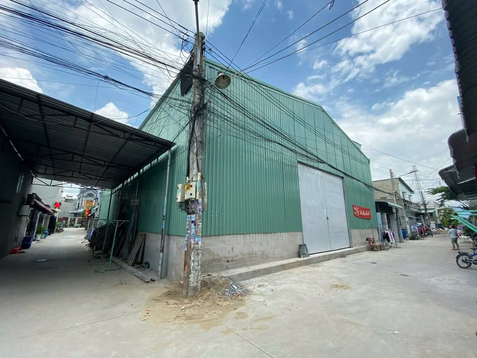 Xưởng 300m² góc 2 mặt tiền đường tại An Phú, Bình Dương giá 9 tỷ - Cơ hội đầu tư vàng!