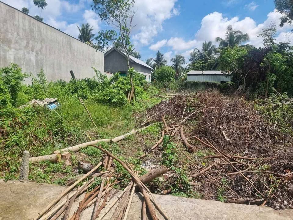 Đất nền chính chủ gần Đài truyền hình Trà Vinh 135m² - Giá 600 triệu, thương lượng!