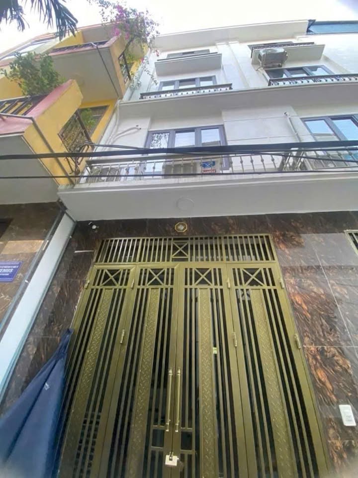 Nhà 4 tầng Quang Trung, Hà Đông 33m² giá 5.25 tỷ - Full nội thất, nở hậu!