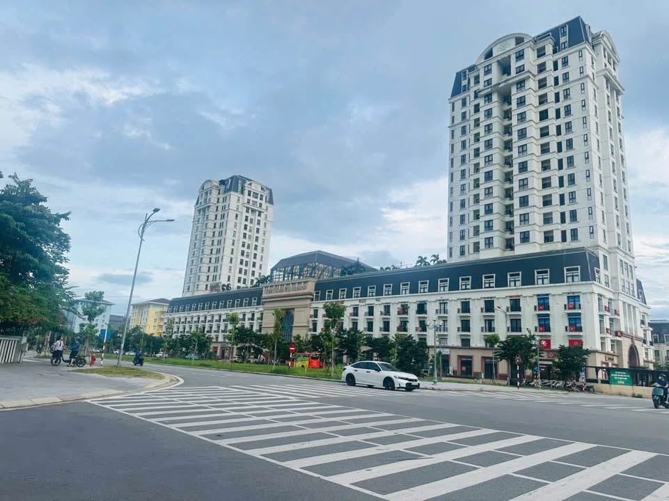 Đất nền đường Nguyễn Lộ Trạch, TP. Huế 162m² giá 4 tỷ - Vị trí đắc địa, đầu tư sinh lời!