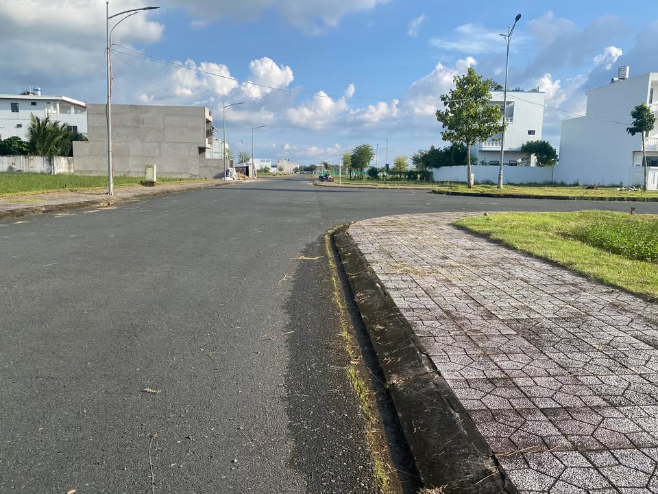 Đất nền góc khu đô thị Happy Home Cà Mau 97m² giá 1 tỷ - Đầu tư sinh lời ngay!