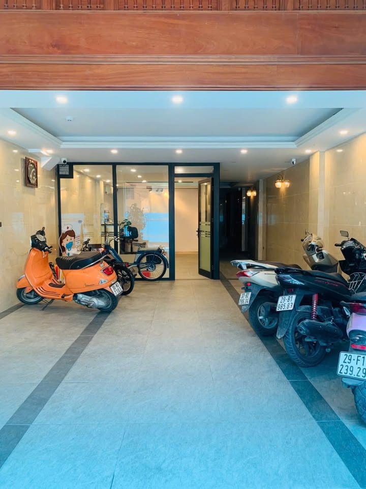 Mặt bằng kinh doanh cho thuê 267 Hoàng Hoa Thám 6 triệu - Khu vực sầm uất, thuận tiện