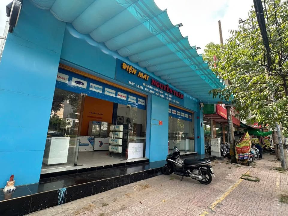 Mặt bằng kinh doanh cho thuê tại Trường Chinh, 156m² - Vị trí đẹp, sẵn sàng hoạt động!