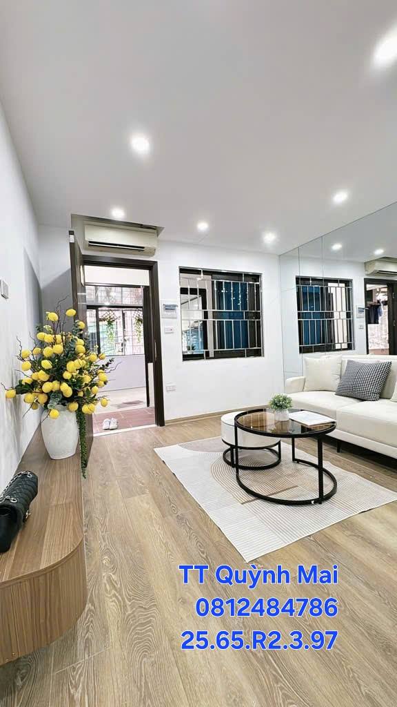 Căn hộ Tập thể 8/3 Quỳnh Mai 65m² giá 3.97 tỷ - Full nội thất, sẵn sàng vào ở!