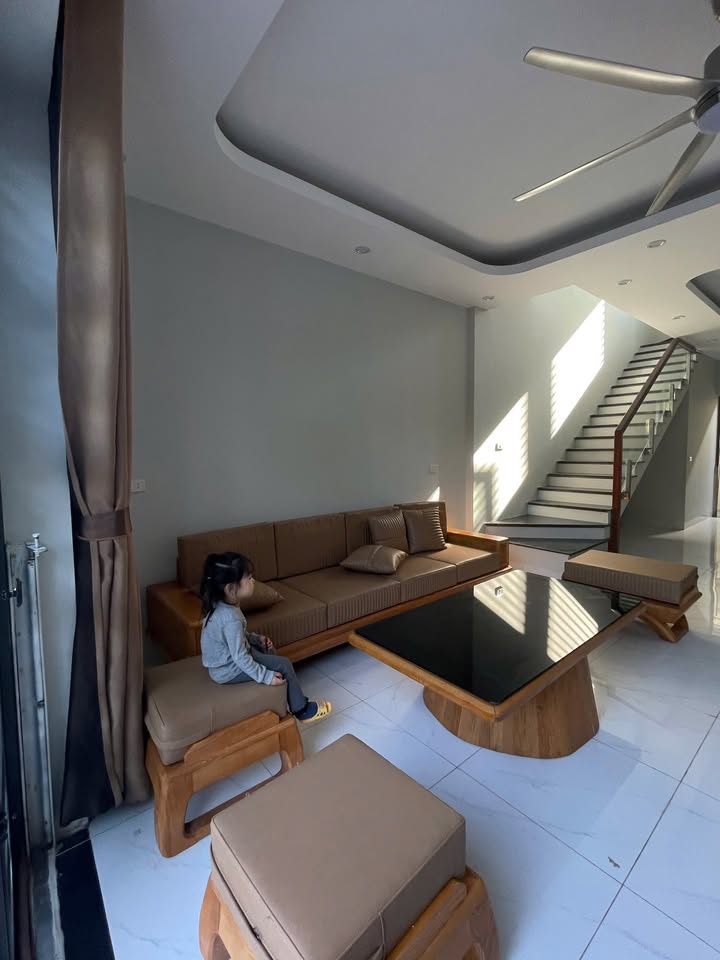 Nhà 3 tầng Chùa Hang 87m² giá thỏa thuận - Chỉ việc xách vali vào ở ngay!