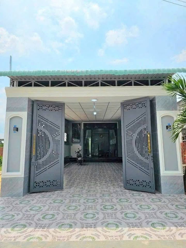 Nhà gác lửng Bàu Năng - 160m² giá 1.87 tỷ - Nội thất cao cấp, tặng máy lạnh!