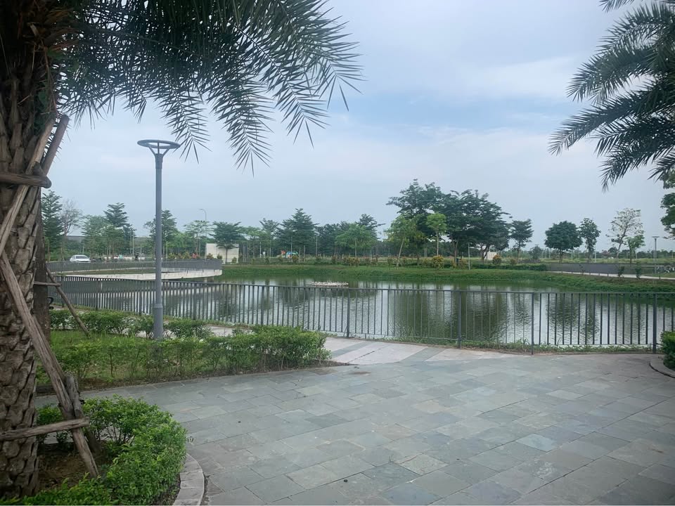 Biệt thự Centa Riverside Bắc Ninh 180m² - Hướng Nam mát mẻ, đối diện công viên 7ha!