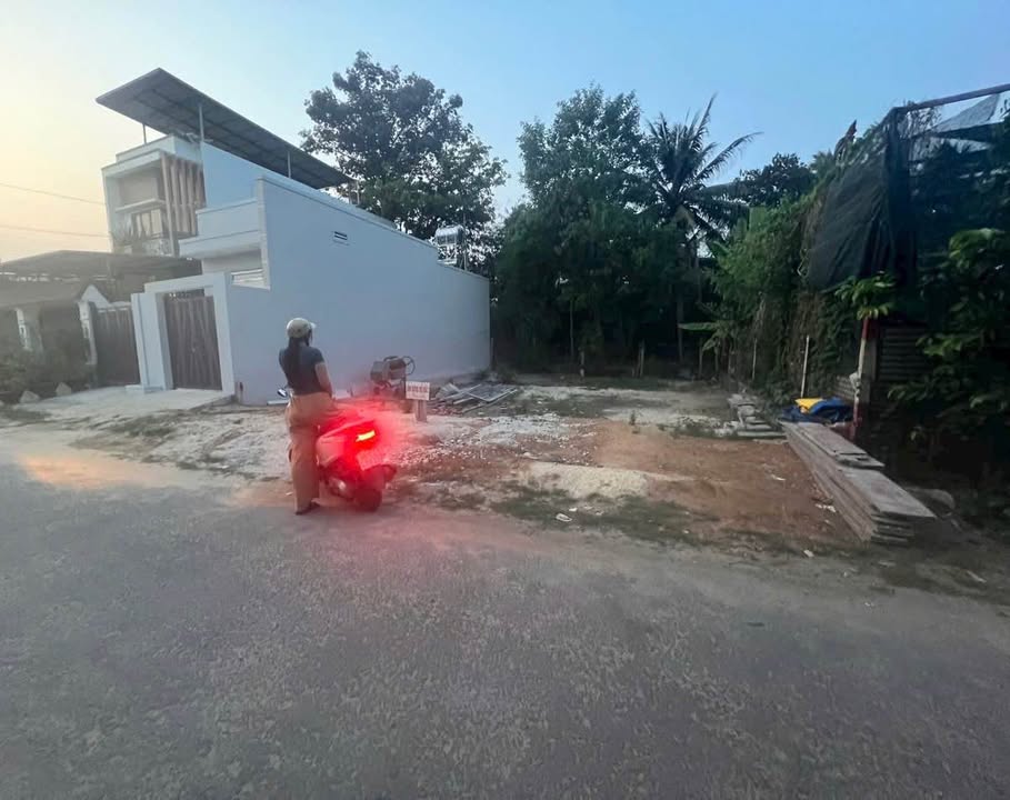 Đất Cổng Số 5 Chợ Long Hoa - Tây Ninh 90m² giá 850 triệu - Vị trí đắc địa, đầu tư sinh lời!