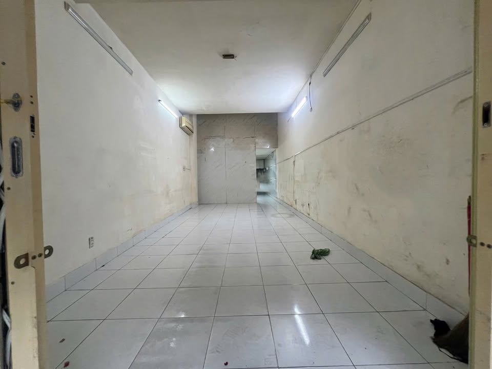 Nhà mặt tiền đường Tân Phước, quận 10 - Diện tích 56m², cho thuê 17 triệu/tháng