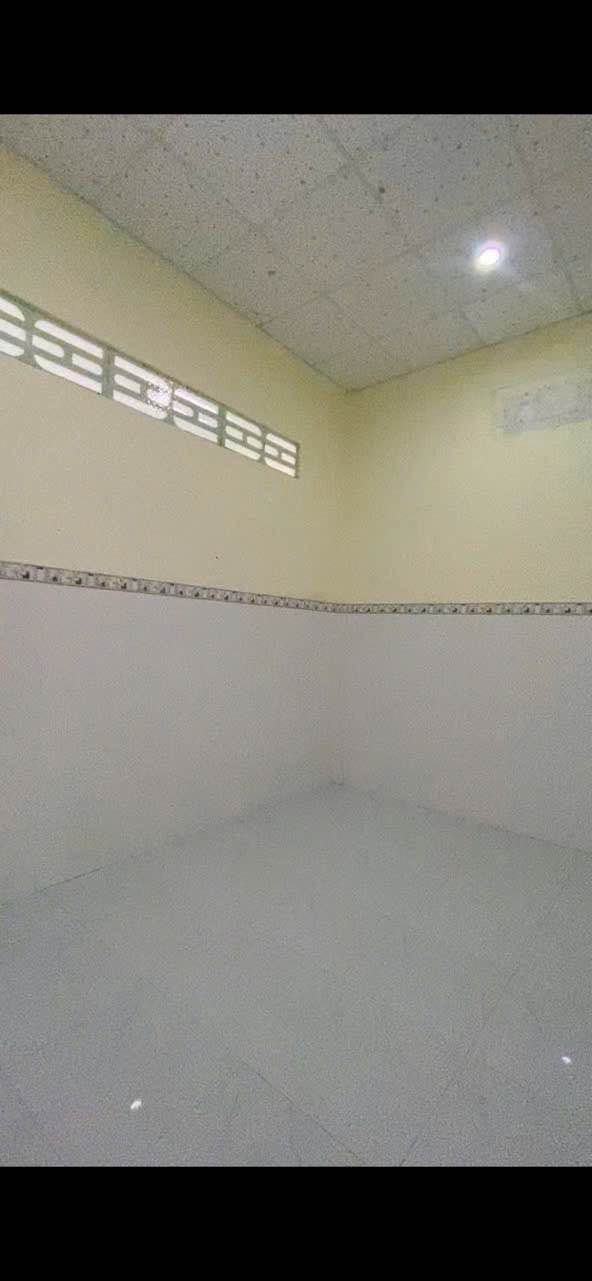 Nhà riêng Khu Hoàng Hảo, Thanh Đức, Vĩnh Long 100m² giá 1.25 tỷ - Sẵn sàng ở ngay!