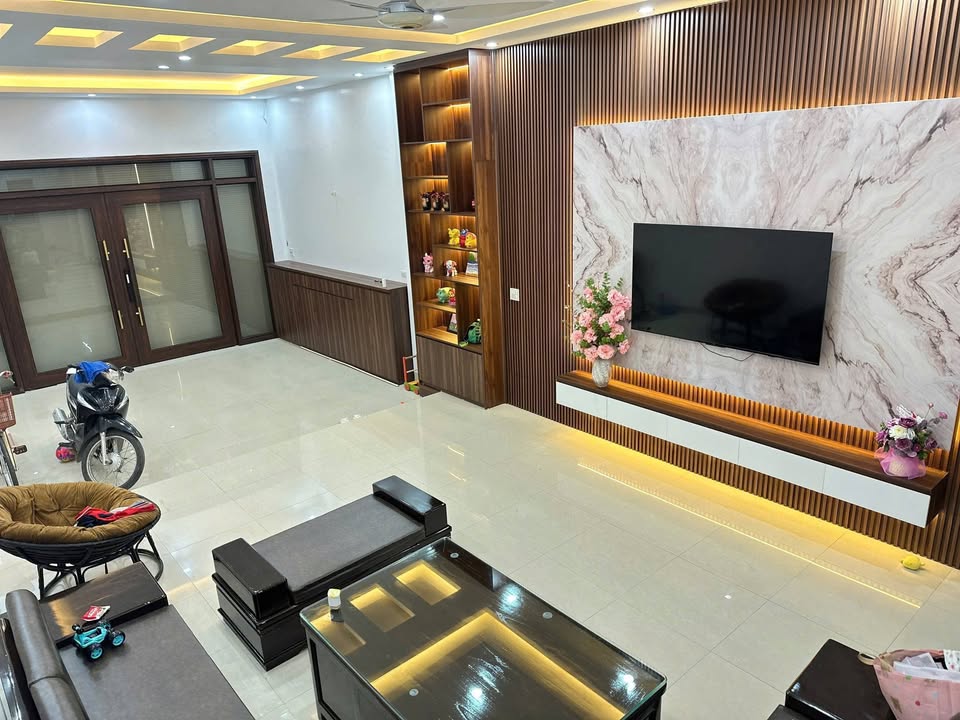 Nhà 3 tầng đường Nguyễn Thị Định, Bắc Cường 99.8m² giá 4.3 tỷ - Giảm giá sốc 200 triệu!