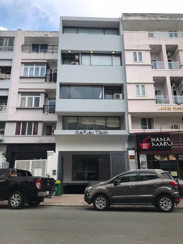 Cho thuê tòa nhà mặt tiền Nguyễn Ngọc Phương, Bình Thạnh, 144m² - Vị trí đắc địa, nhận diện thương hiệu tối ưu!