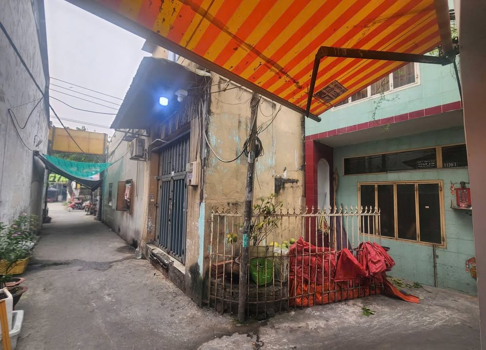 Nhà bán 1120/1 Tỉnh Lộ 10, P. Tân Tạo, Q. Bình Tân 26m² giá 2.67 tỷ - Sổ hồng chính chủ!