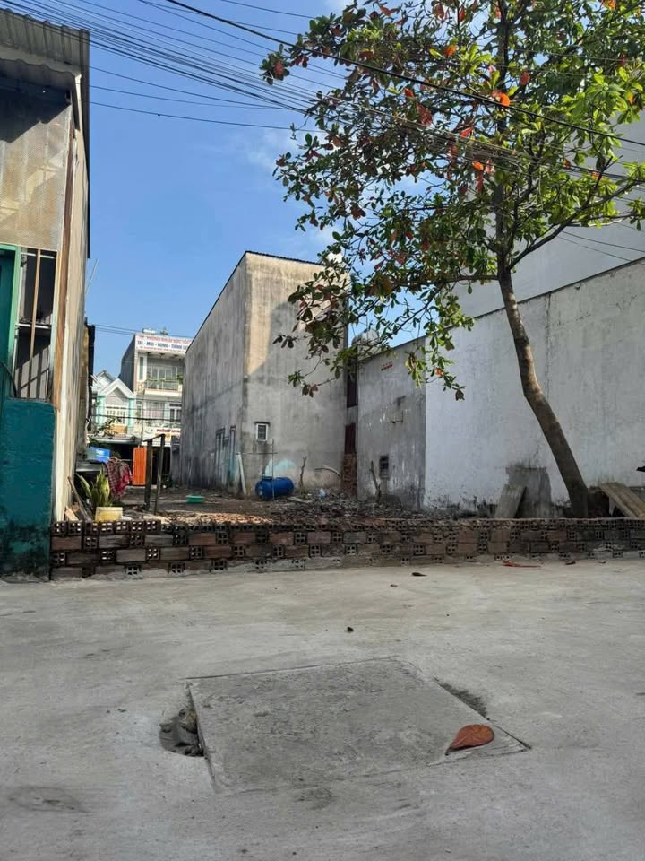 Đất nền ấp 3 Xuân Thới Thượng 108m² giá 3.7 tỷ - Xây dựng tự do, vị trí đắc địa!