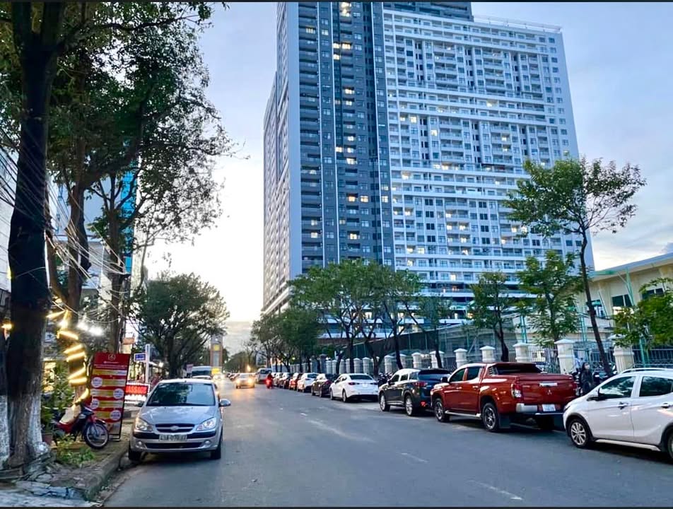 Nhà 3 tầng góc 2 mặt tiền đường Trần Quang Diệu, Đà Nẵng - Diện tích 112m² - Kinh doanh sầm uất!