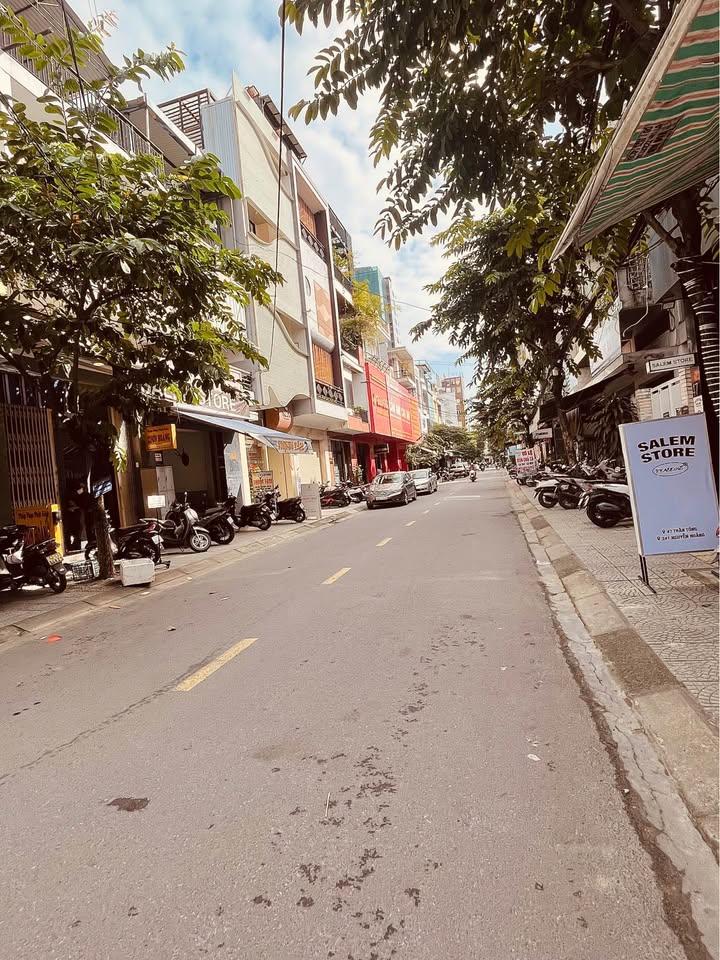 Khách sạn mini Đà Nẵng 93m² giá 12,5 tỷ - Đầu tư sinh lời ổn định!