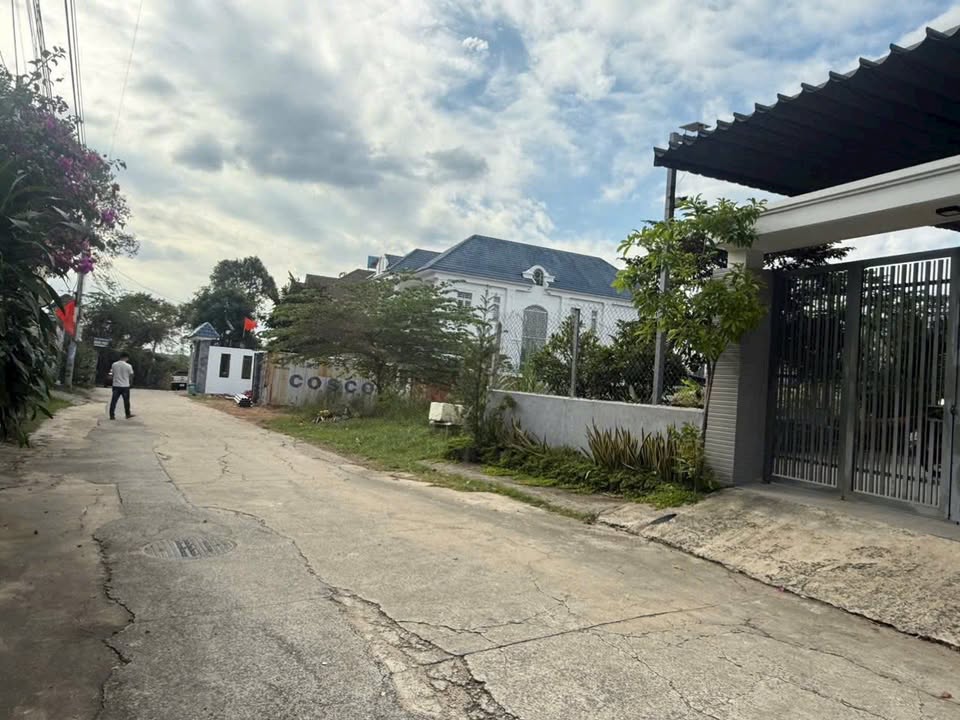 Đất nền Phú Mỹ Thủ Dầu Một 141m² giá 2.7 tỷ - Vị trí đẹp, tiện ích đầy đủ!