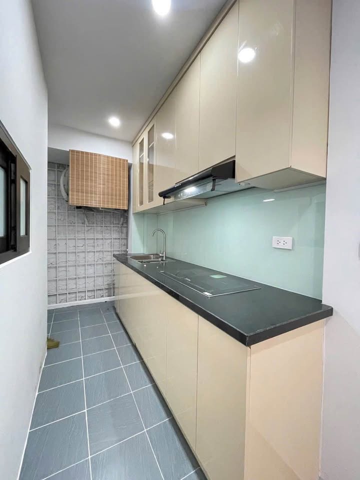 Căn hộ chung cư Khương Thượng 60m² giá 3.5 tỷ - Sổ đỏ chính chủ, đầy đủ công năng!