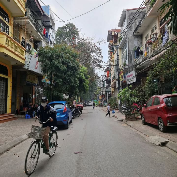 Đất kinh doanh mặt phố Trâu Quỳ, Gia Lâm 67m² giá chỉ 11 tỷ - Cơ hội vàng đầu tư!